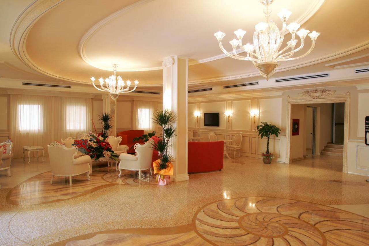 Palace Hotel Vieste Eksteriør bilde