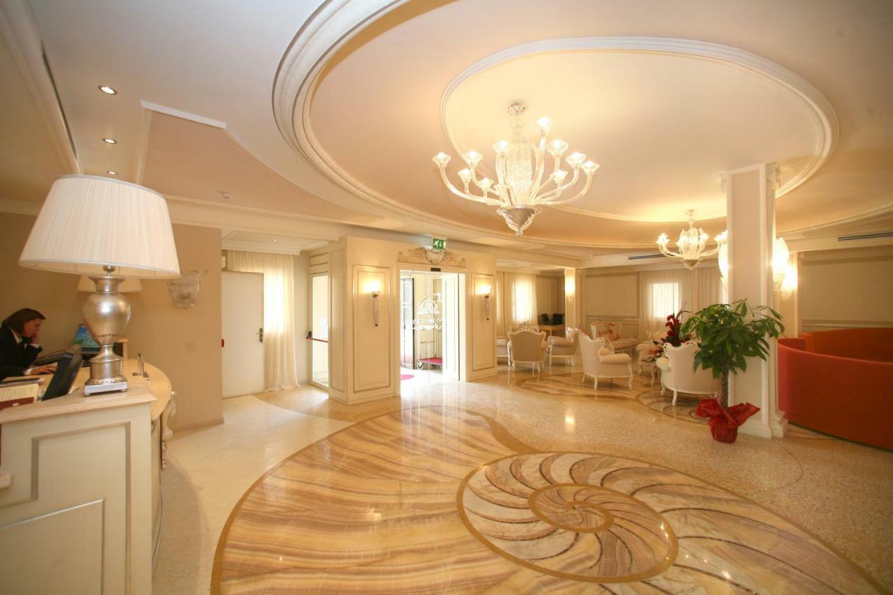 Palace Hotel Vieste Eksteriør bilde